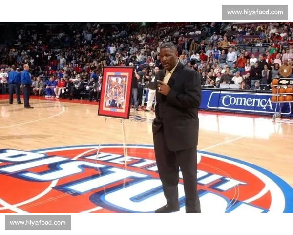 乔・杜马斯:以父之名的篮球传奇 乔・杜马斯:以父之名的篮球传奇